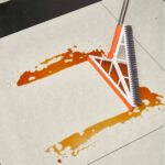 ⁦• مساحة و فرشاه 2 في 1 العجيبة⁩ - الصورة ⁦3⁩